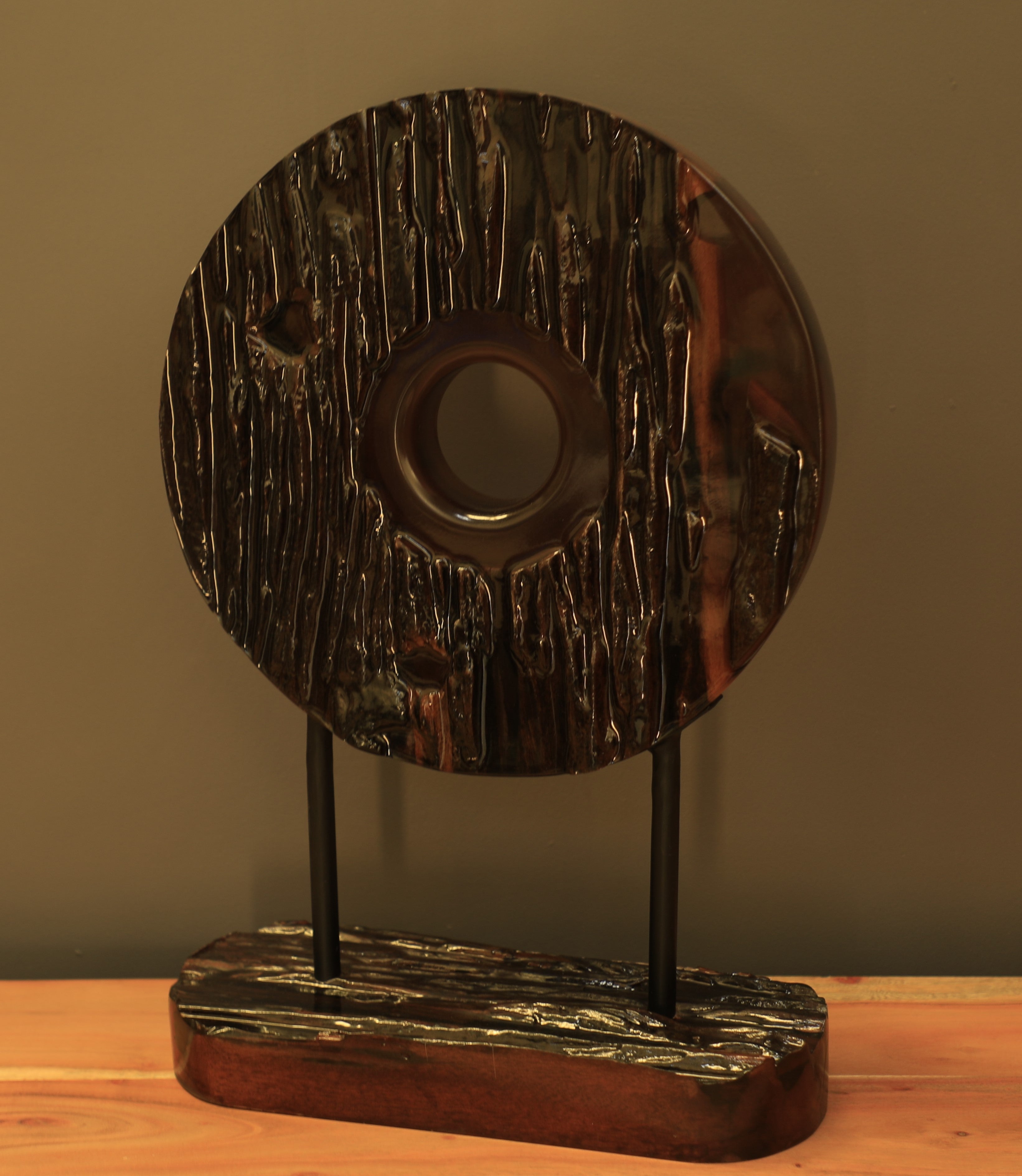 Round Shape Showpiece