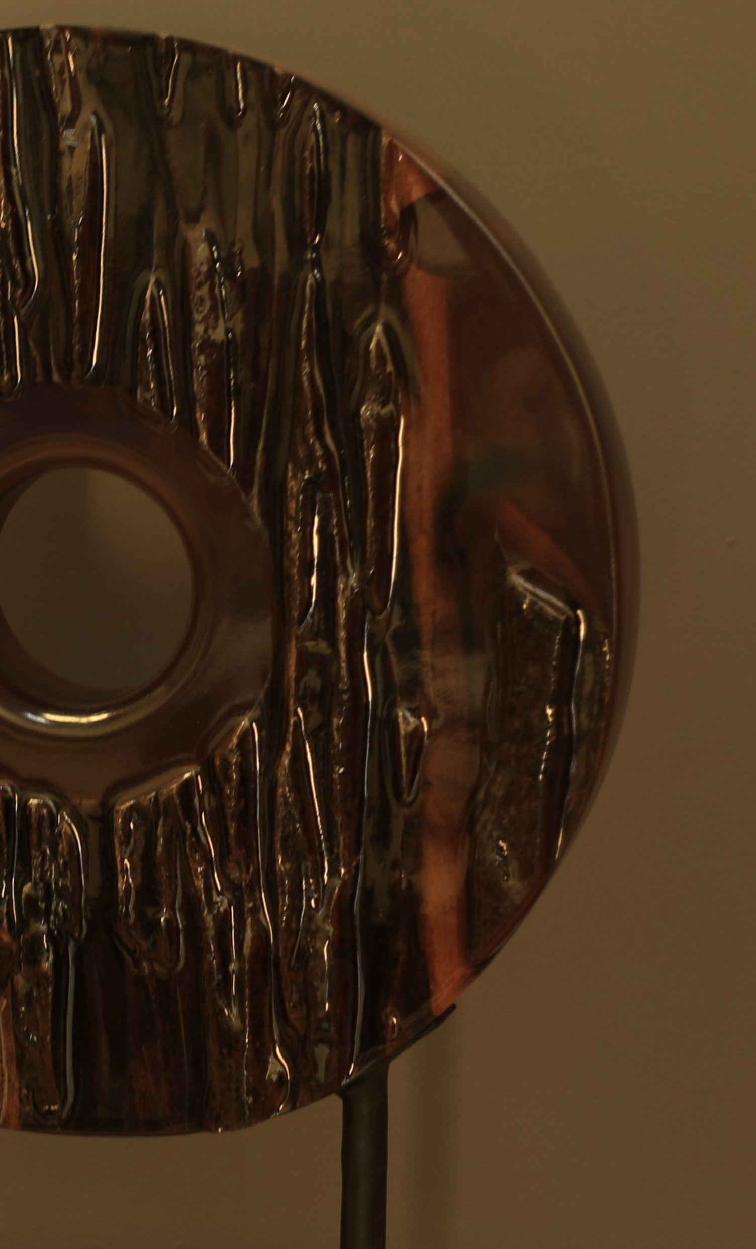 Round Shape Showpiece