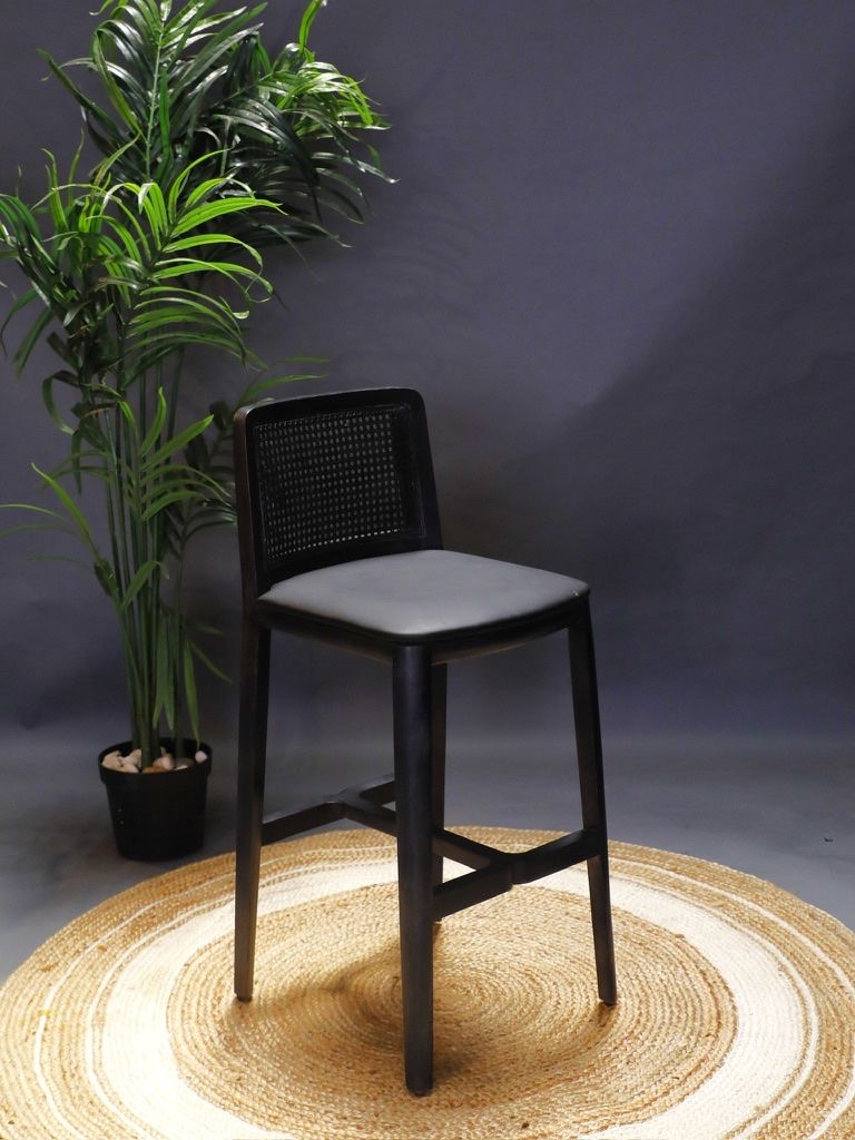 Artēmish Bar Chair (Black) – Comfortable Style – Ideal for Counter Seating – 40x42.5x120.5