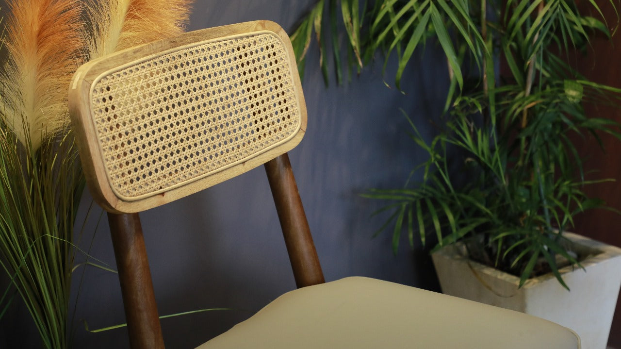 Artēmish Caning Chair – Textured Elegance – Stylish Comfort – 47.5 x 55 x 87.5 cm