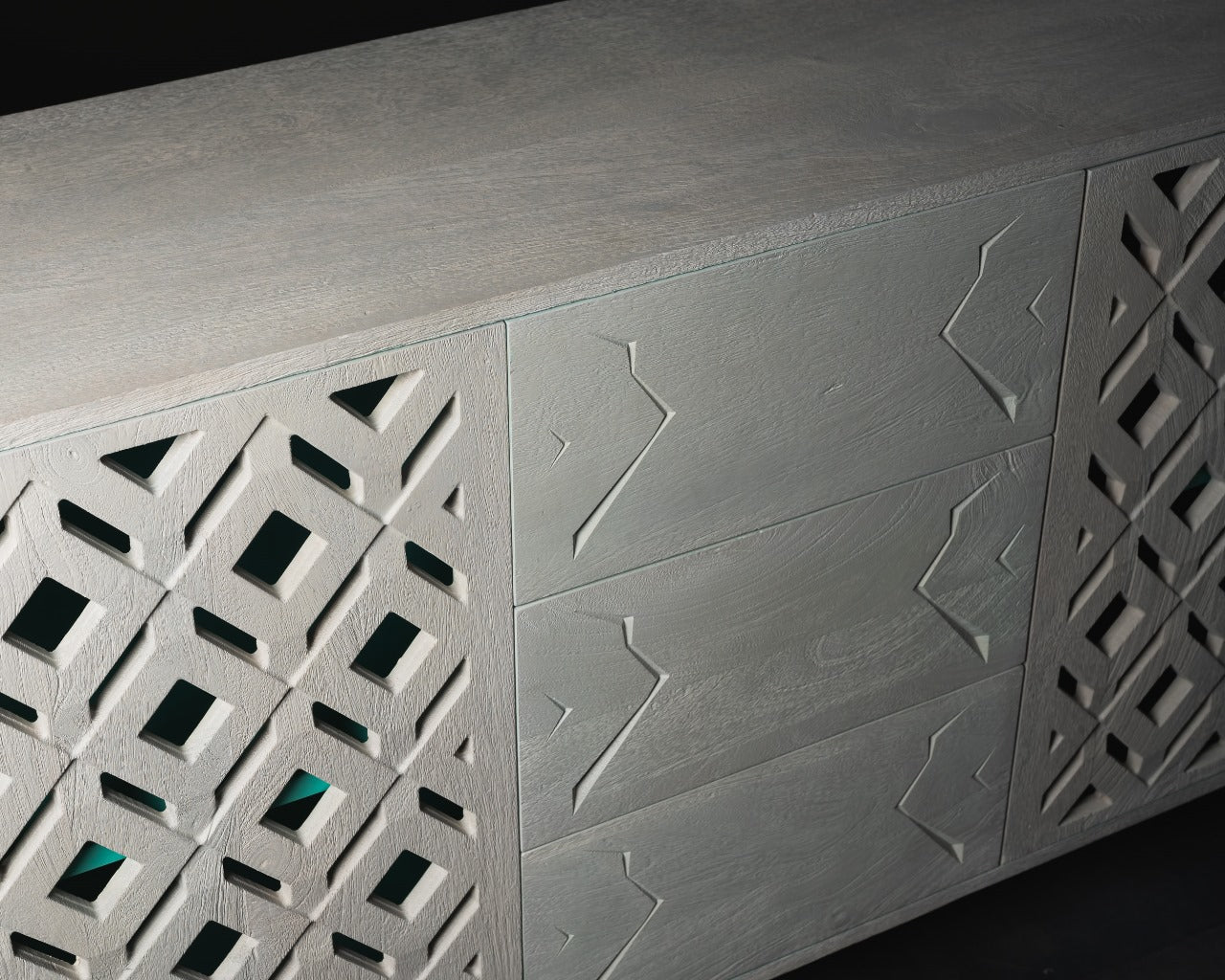 Mango Wood Sandblasted Sideboard – CNC Intricacy & Industrial Elegance