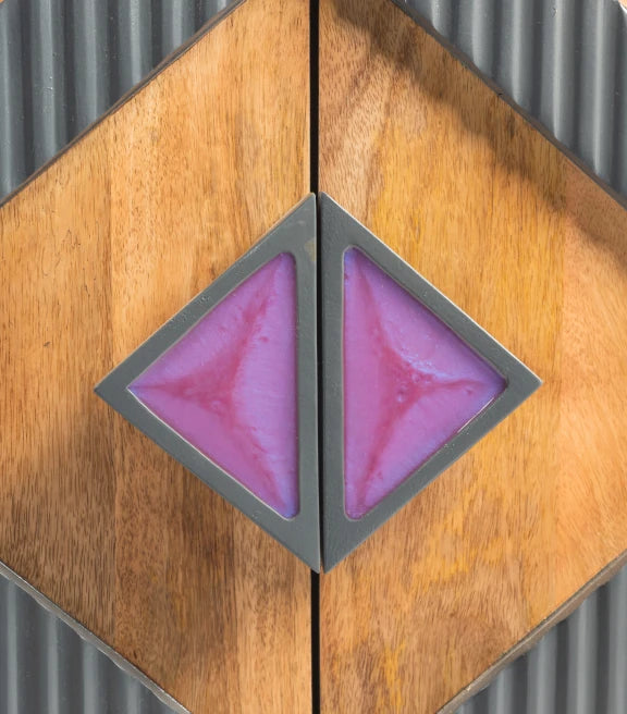 Chevron Side Board – Elegant Practicality – Dazzling Design – 55.5 x 18 x 30 cm